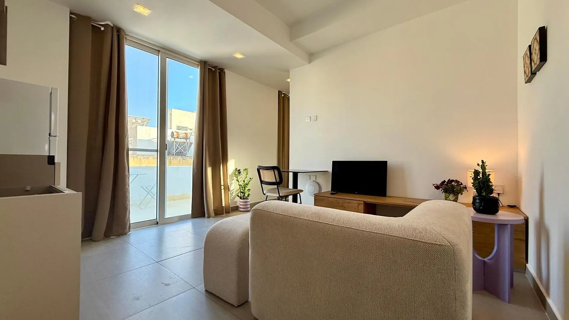Hostel People & Places Σλιέμα Μάλτα