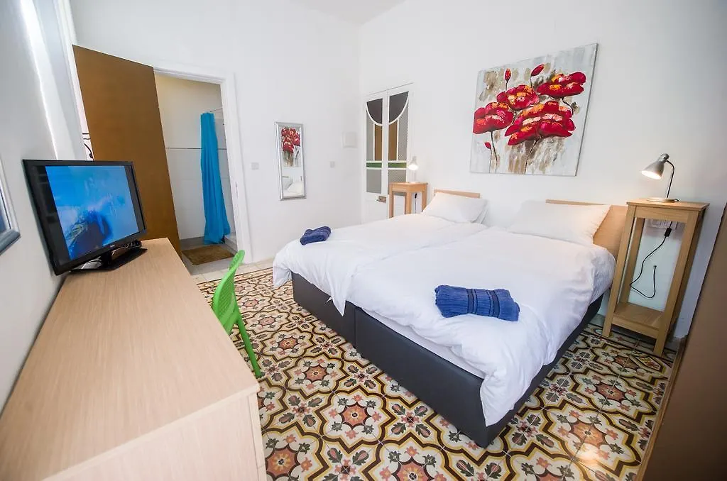 People & Places Σλιέμα Hostel